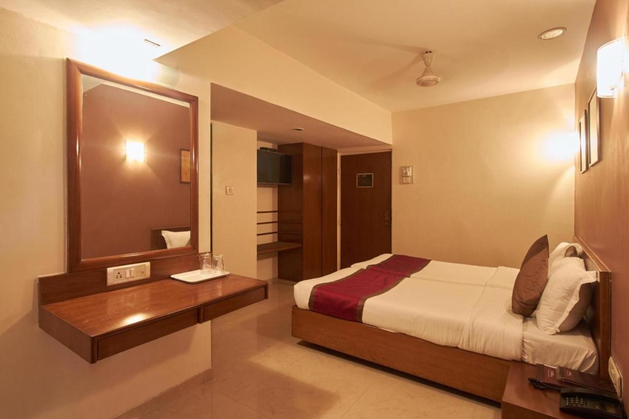 Sukh Hotel Βομβάη Εξωτερικό φωτογραφία