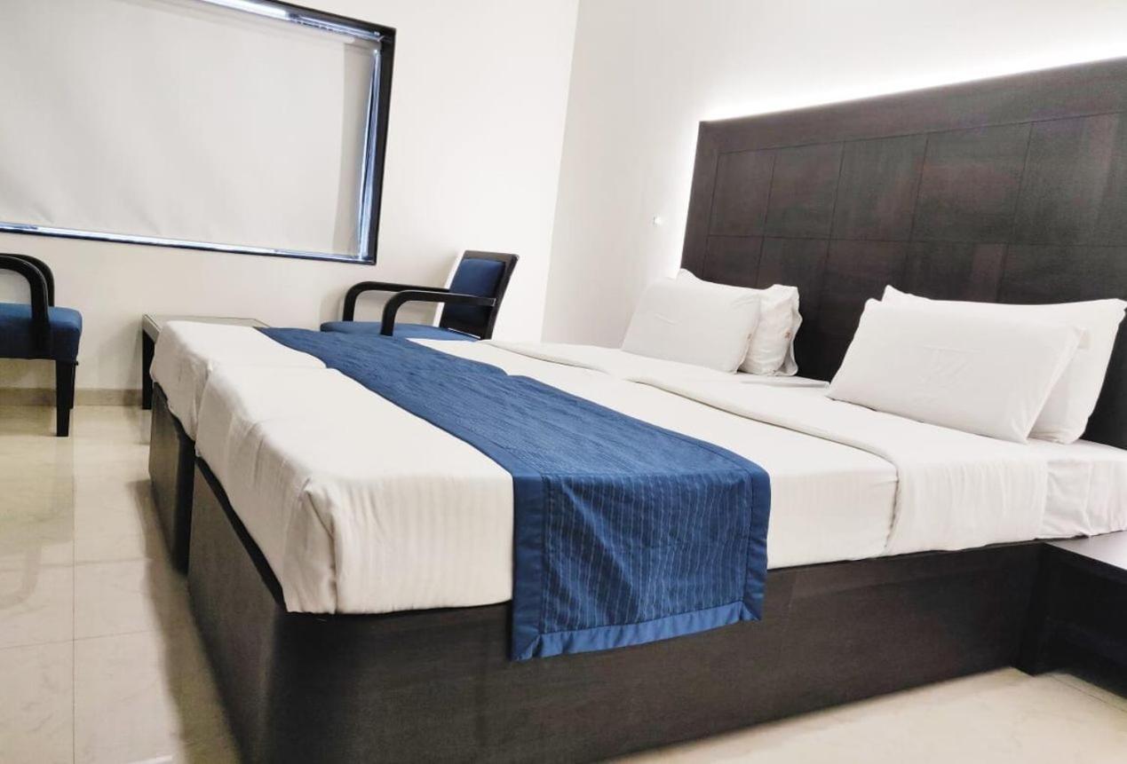 Sukh Hotel Βομβάη Εξωτερικό φωτογραφία