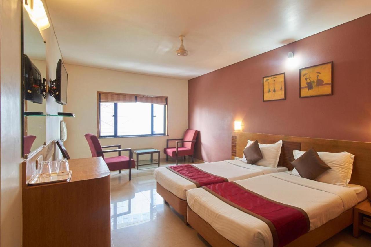 Sukh Hotel Βομβάη Εξωτερικό φωτογραφία