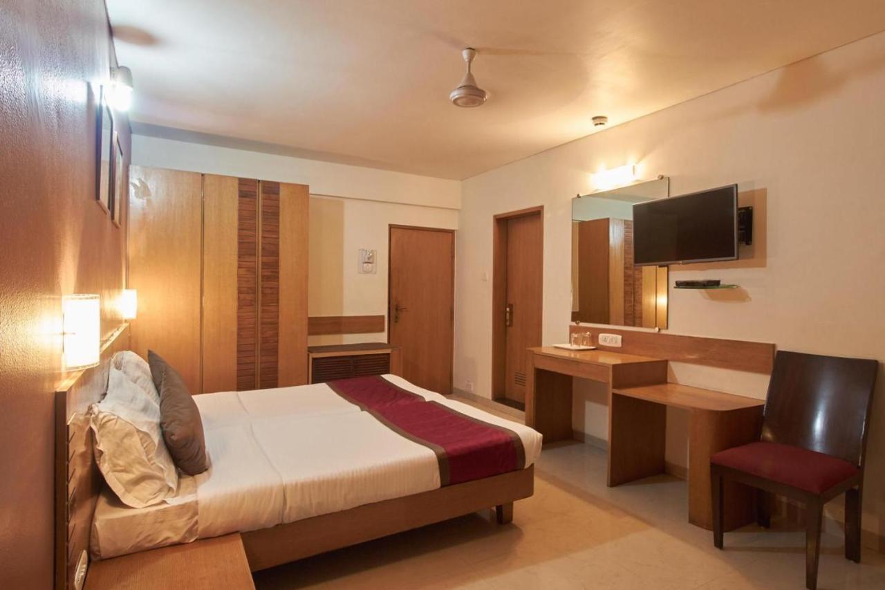 Sukh Hotel Βομβάη Εξωτερικό φωτογραφία