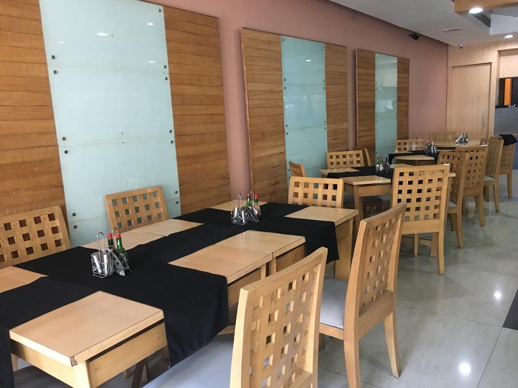 Sukh Hotel Βομβάη Εξωτερικό φωτογραφία