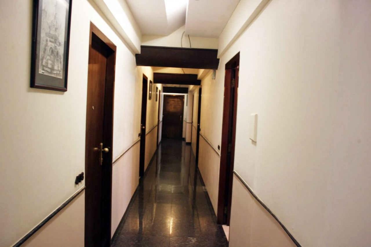 Sukh Hotel Βομβάη Εξωτερικό φωτογραφία