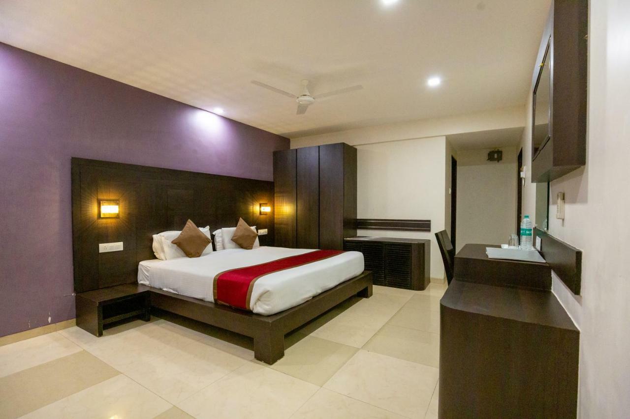 Sukh Hotel Βομβάη Εξωτερικό φωτογραφία
