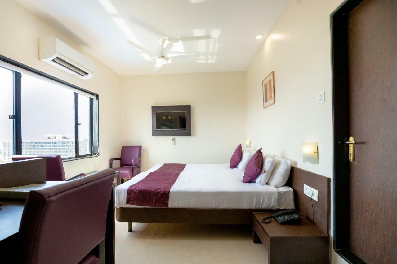 Sukh Hotel Βομβάη Εξωτερικό φωτογραφία