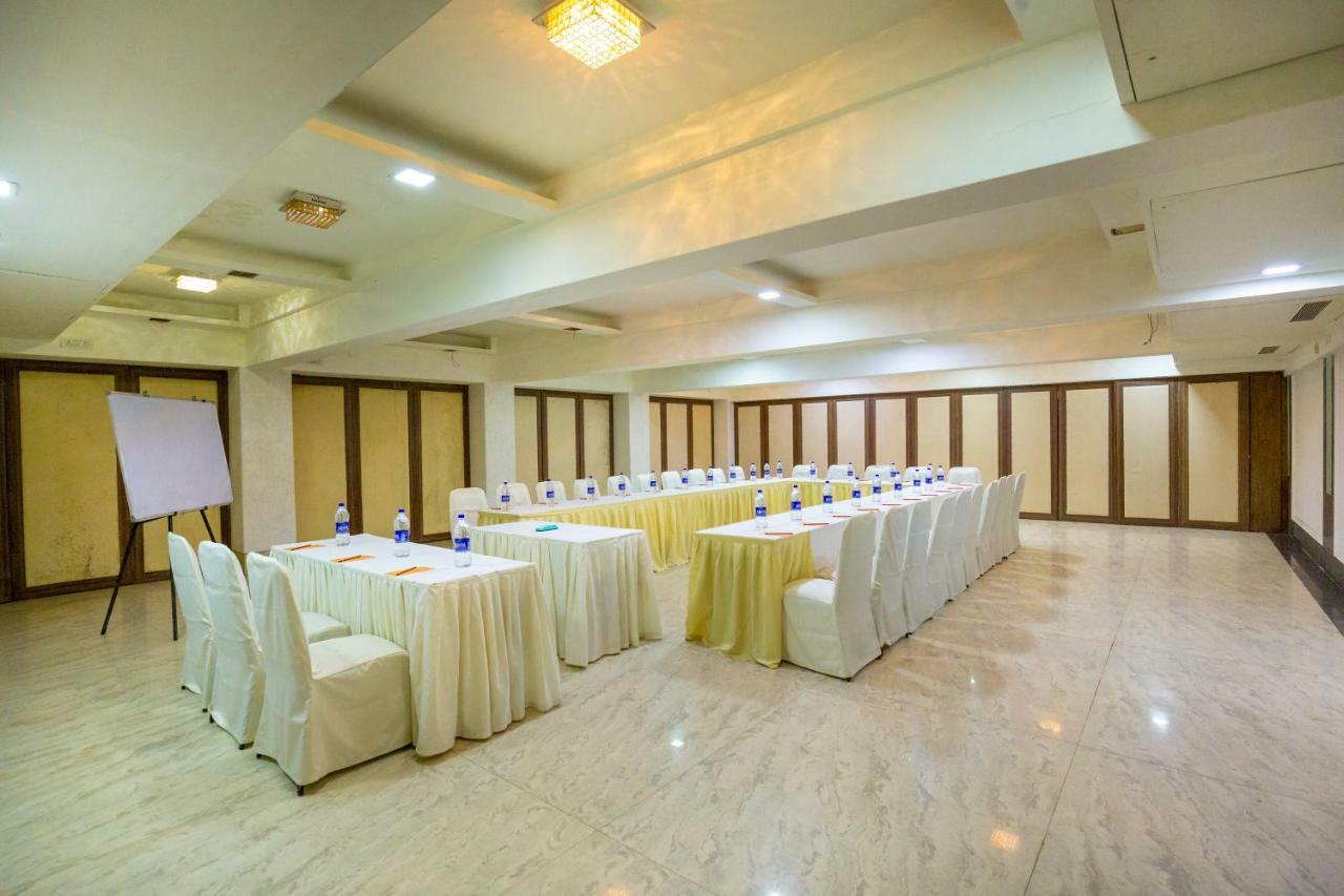 Sukh Hotel Βομβάη Εξωτερικό φωτογραφία