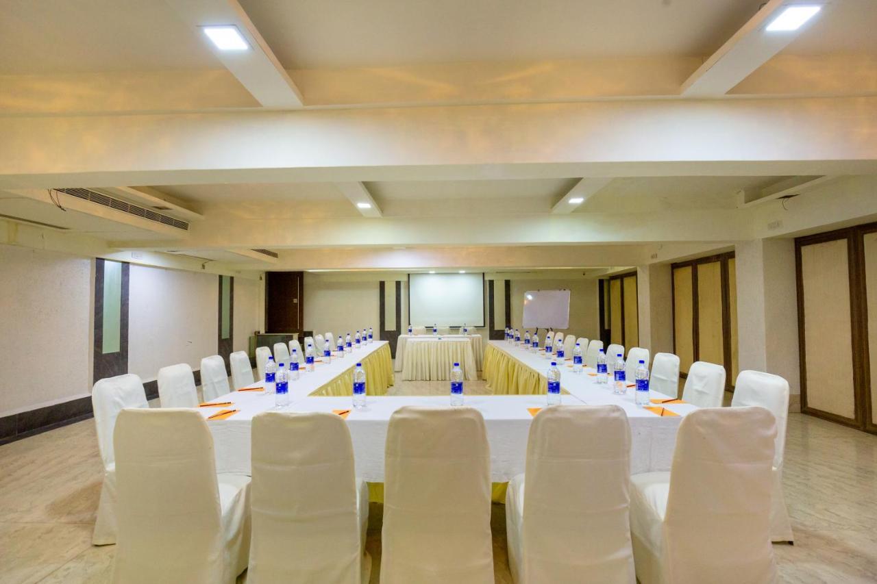 Sukh Hotel Βομβάη Εξωτερικό φωτογραφία